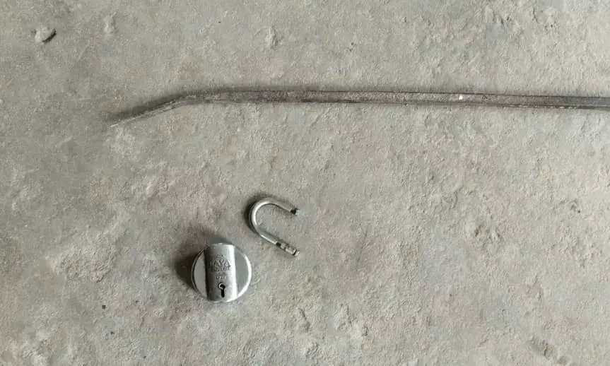 खामोर म एकबार फिर दिनदहाड़े चोरी, ताला तोड़कर चांदी के कुच्या व नकदी ले उड़े चोर।