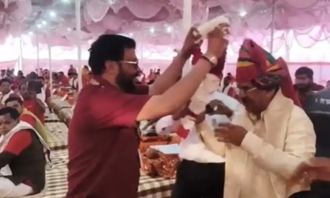 गुड्डू भैया ने किया विधानसभा अध्यक्ष वासुदेव देवनानी का भव्य स्वागत गुड्डू भैया ने किया विधानसभा अध्यक्ष वासुदेव देवनानी का भव्य स्वागत