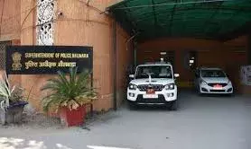 एक तरफ सड़कों पर सख्त पहरा, दूसरी तरफ 430 ठिकानों पर रेड कर दबोचे 247 अपराधी एक तरफ सड़कों पर सख्त पहरा, दूसरी तरफ 430 ठिकानों पर रेड कर दबोचे 247 अपराधी