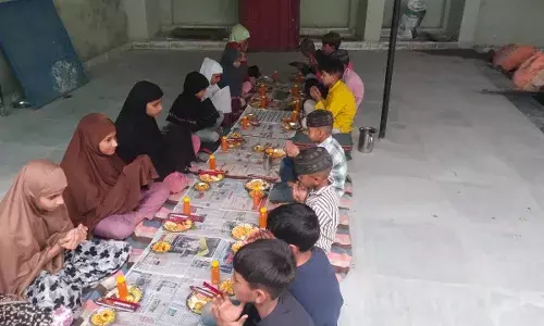 बच्चा कमेटी ने अपने स्तर पर रोजा इफ्तार पार्टी का आयोजन बच्चा कमेटी ने अपने स्तर पर रोजा इफ्तार पार्टी का आयोजन
