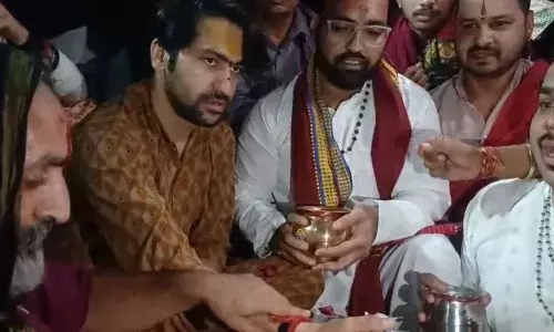 पुष्कर में धीरेंद्र शास्त्री का कटाक्ष: बोले- चादर चढ़ाने का शौक है तो यहां आकर पितरों का पिंडदान करो, बेड़ा पार हो जाएगा