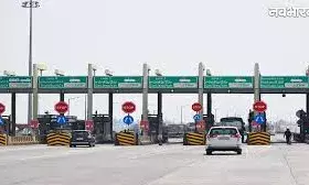 1 अप्रैल 2026 से NHAI टोल प्लाजा पूरी तरह कैशलेस हो सकते हैं