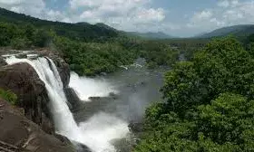 रोमांस और प्रकृति का संगम, केरल में इन 5 जगहों पर जरूर जाएं रोमांस और प्रकृति का संगम, केरल में इन 5 जगहों पर जरूर जाएं