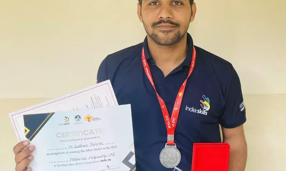 कौशल प्रदर्शनी में धाकड़ का दबदबा: स्वर्ण पदक पर जमाया कब्जा, जयसवाल को मिला मेडल ऑफ एक्सीलेंस