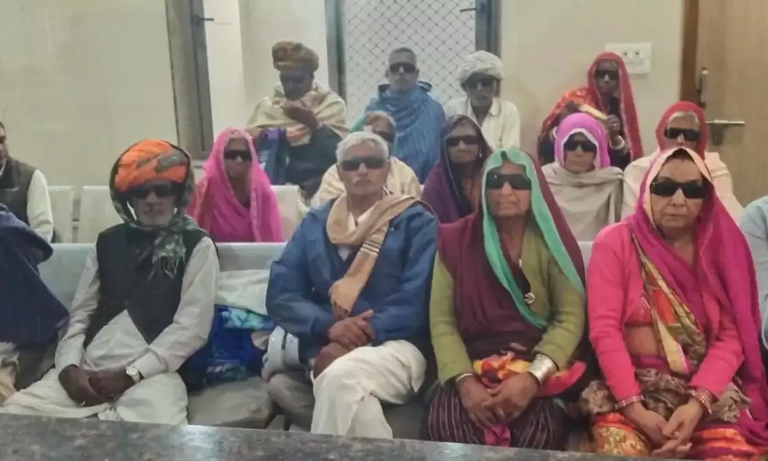 निशुल्क नेत्र जांच मोतियाबिंद ऑपरेशन शिविर में 24 को नेत्र ज्योति मिली निशुल्क नेत्र जांच मोतियाबिंद ऑपरेशन शिविर में 24 को नेत्र ज्योति मिली