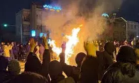 ईरान में गहराता संकट: भारत सरकार ने जारी की एडवायजरी, नागरिकों को तुरंत देश छोड़ने की सलाह ईरान में गहराता संकट: भारत सरकार ने जारी की एडवायजरी, नागरिकों को तुरंत देश छोड़ने की सलाह