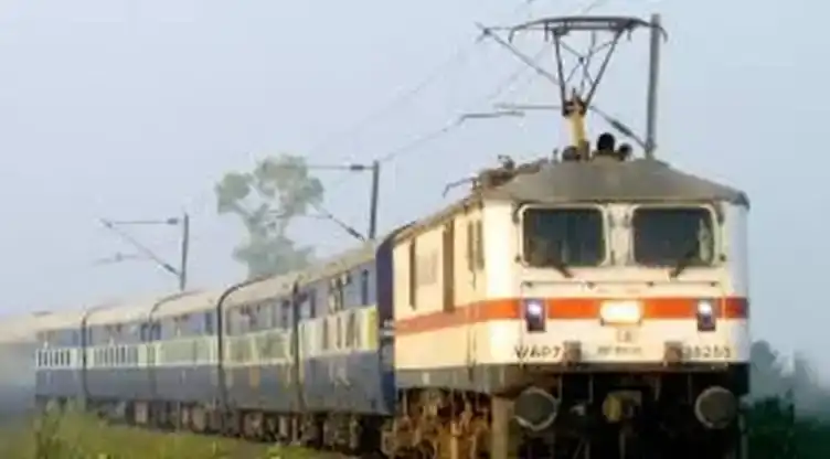 रेलवे अलर्ट: मल्हारगढ़-मंदसौर दोहरीकरण कार्य से रतलाम मंडल की ट्रेनें प्रभावित, कई निरस्त तो कुछ शॉर्ट टर्मिनेट रेलवे अलर्ट: मल्हारगढ़-मंदसौर दोहरीकरण कार्य से रतलाम मंडल की ट्रेनें प्रभावित, कई निरस्त तो कुछ शॉर्ट टर्मिनेट