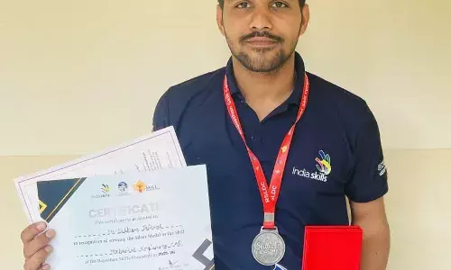 कौशल प्रदर्शनी में धाकड़ का दबदबा: स्वर्ण पदक पर जमाया कब्जा, जयसवाल को मिला मेडल ऑफ एक्सीलेंस