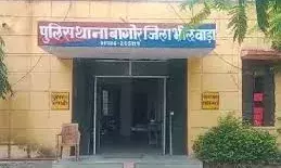 जेल में बंद दो शातिर प्रोडक्शन वारंट पर गिरफ्तार, खेत से चुराई थीं भैंसें और बछड़े जेल में बंद दो शातिर प्रोडक्शन वारंट पर गिरफ्तार, खेत से चुराई थीं भैंसें और बछड़े