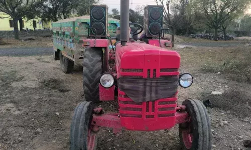 बजरी से भरी ट्रैक्टर-ट्रॉली जब्त, माफियाओं में मचा हड़कंप