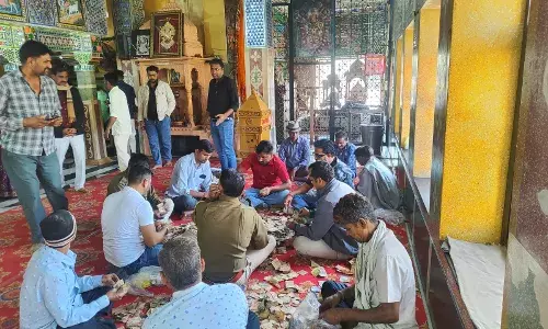 चारभुजा नाथ मंदिर में पहले दिन के चढ़ावे की गिनती संपन्न, 2.34 लाख रुपये की राशि प्राप्त