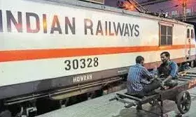 सावधान रेल पेंशनर्स! पीपीओ अपडेट के नाम पर ठगों की नजर, रेलवे ने जारी की एडवाईजरी सावधान रेल पेंशनर्स! पीपीओ अपडेट के नाम पर ठगों की नजर, रेलवे ने जारी की एडवाईजरी