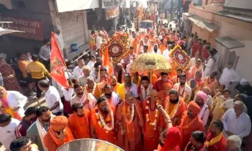 भीलवाड़ा बना मिनी अयोध्या, भगवा रंग में रंगा शहर और थमती सांसें! भीलवाड़ा बना मिनी अयोध्या, भगवा रंग में रंगा शहर और थमती सांसें!