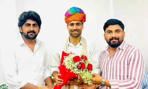 विनोद जाखड़ को दी बधाई