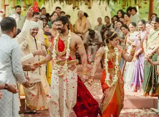 उदयपुर में बंधे शादी के बंधन में विजय देवरकोंडा और रश्मिका मंदाना: दो रीति-रिवाजों से संपन्न हुआ शाही विवाह उदयपुर में बंधे शादी के बंधन में विजय देवरकोंडा और रश्मिका मंदाना: दो रीति-रिवाजों से संपन्न हुआ शाही विवाह