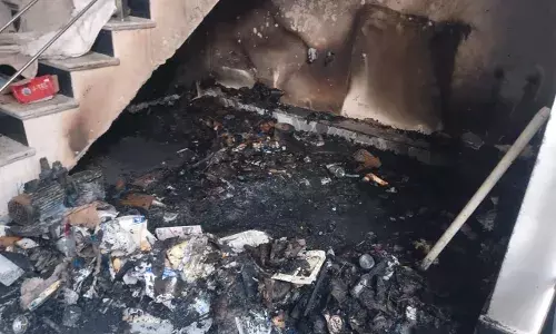 भीलवाड़ा: जाट के मकान में लगी भीषण आग, कचोलिया की स्कूटी  और लाखों की मोबाइल एसेसरीज जलकर राख