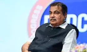 देश में सालभर में 5 लाख सड़क हादसे, व्यवहार बदलना जरूरी: नितिन गडकरी देश में सालभर में 5 लाख सड़क हादसे, व्यवहार बदलना जरूरी: नितिन गडकरी