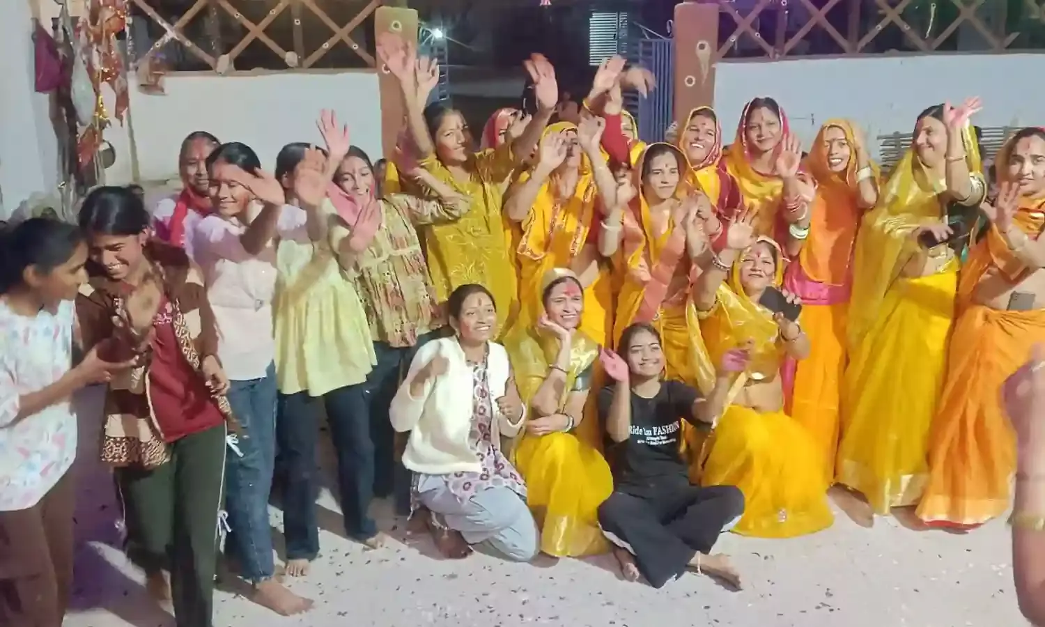 राष्ट्र सेविका समिति की सेविकाओं द्वार होली स्नेह मिलन कार्यक्रम मनाया