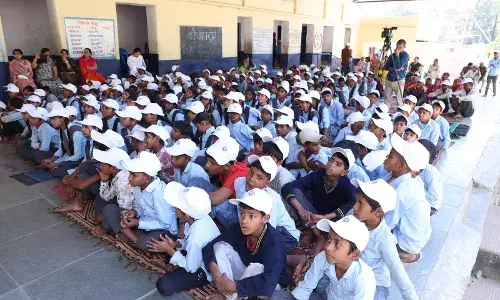 पंच गौरव योजना के तहत उंदरी में महुआ महोत्सव, जन जागरूकता के साथ पौध वितरण