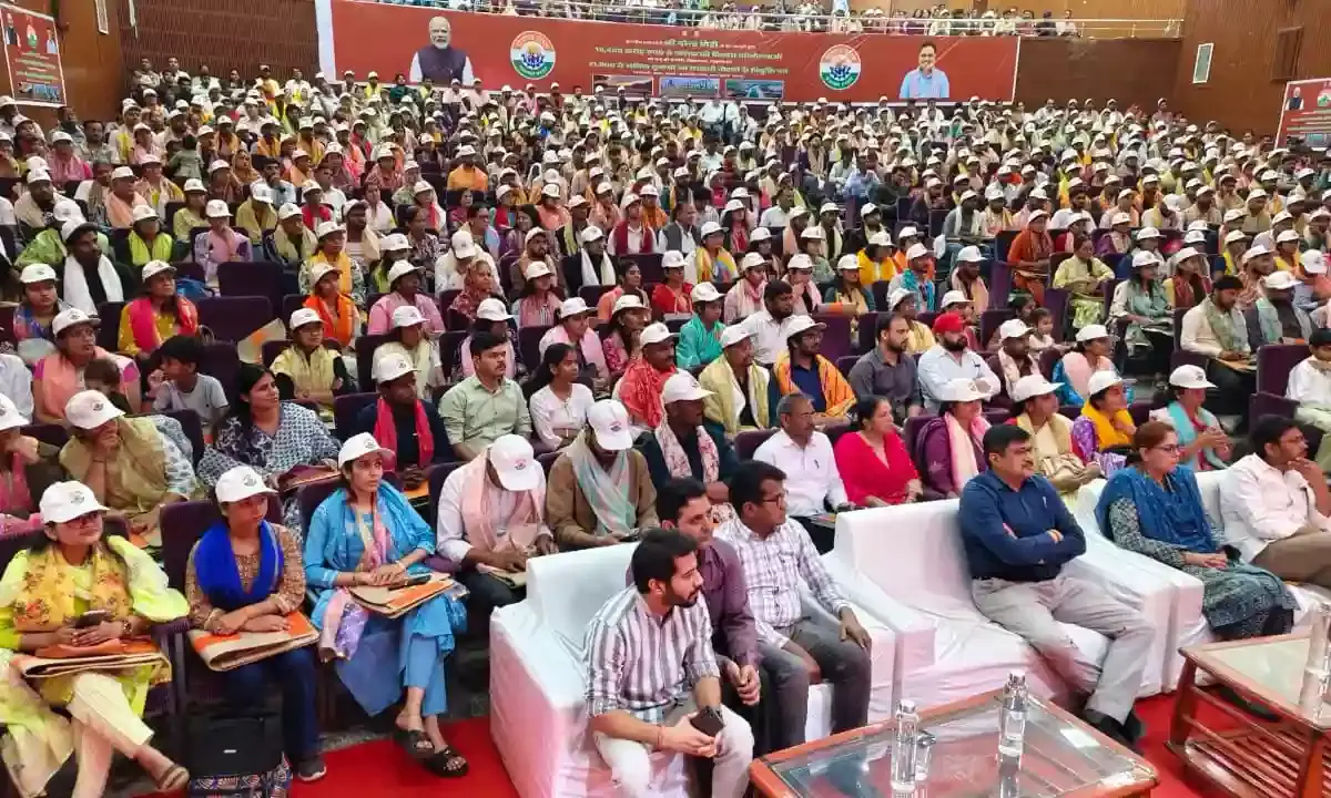 जिला स्तरीय रोजगार उत्सव का आयोजन, 700 से अधिक नवचयनित अभ्यर्थियों को सौंपे गए नियुक्ति पत्र