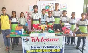 विद्यालय में राष्ट्रीय विज्ञान दिवस एवं प्री होली उत्सव हर्षोल्लास से मनाया