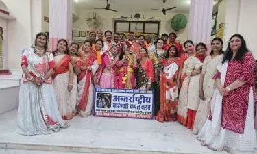 डॉ.सोनी के भजनों पर जमकर झूमे श्रद्धालु, बरसाना जैसा दिखा नजारा