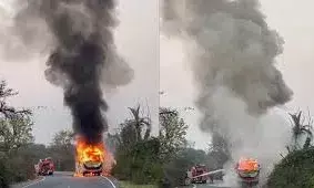 बांसवाड़ा-उदयपुर मार्ग पर चलती स्लीपर बस बनी आग का गोला, यात्रियों ने कूदकर बचाई जान