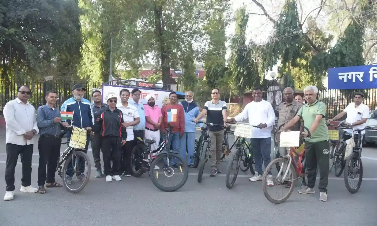 स्वच्छ एवं सुंदर भीलवाड़ा – अतिक्रमण मुक्त बने भीलवाड़ा” थीम पर निकाली साइकिल रैली स्वच्छ एवं सुंदर भीलवाड़ा – अतिक्रमण मुक्त बने भीलवाड़ा” थीम पर निकाली साइकिल रैली