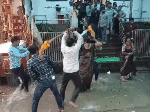 खाटूश्यामजी में गेस्ट हाउस के चक्कर में भिड़े युवक, लाठियां बरसाईं और श्रद्धालुओं को दी धमकी – 3 गिरफ्तार