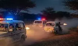 बांसवाड़ा: दो जिलों की पुलिस से तस्करों की फिल्मी मुठभेड़; फॉर्च्यूनर से की फायरिंग, नाकाबंदी तोड़ भागे, 207 किलो डोडा-चूरा बरामद