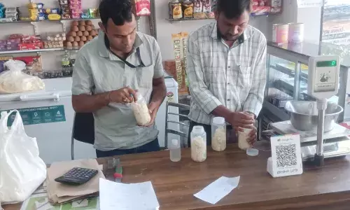 तीन मिठाई दुकानों पर खाद्य सुरक्षा विभाग की जांच, मावा के नमूने लिए, चेतावनी- रिपोर्ट गड़बड़ आई तो सीधे मुकदमा तीन मिठाई दुकानों पर खाद्य सुरक्षा विभाग की जांच, मावा के नमूने लिए, चेतावनी- रिपोर्ट गड़बड़ आई तो सीधे मुकदमा