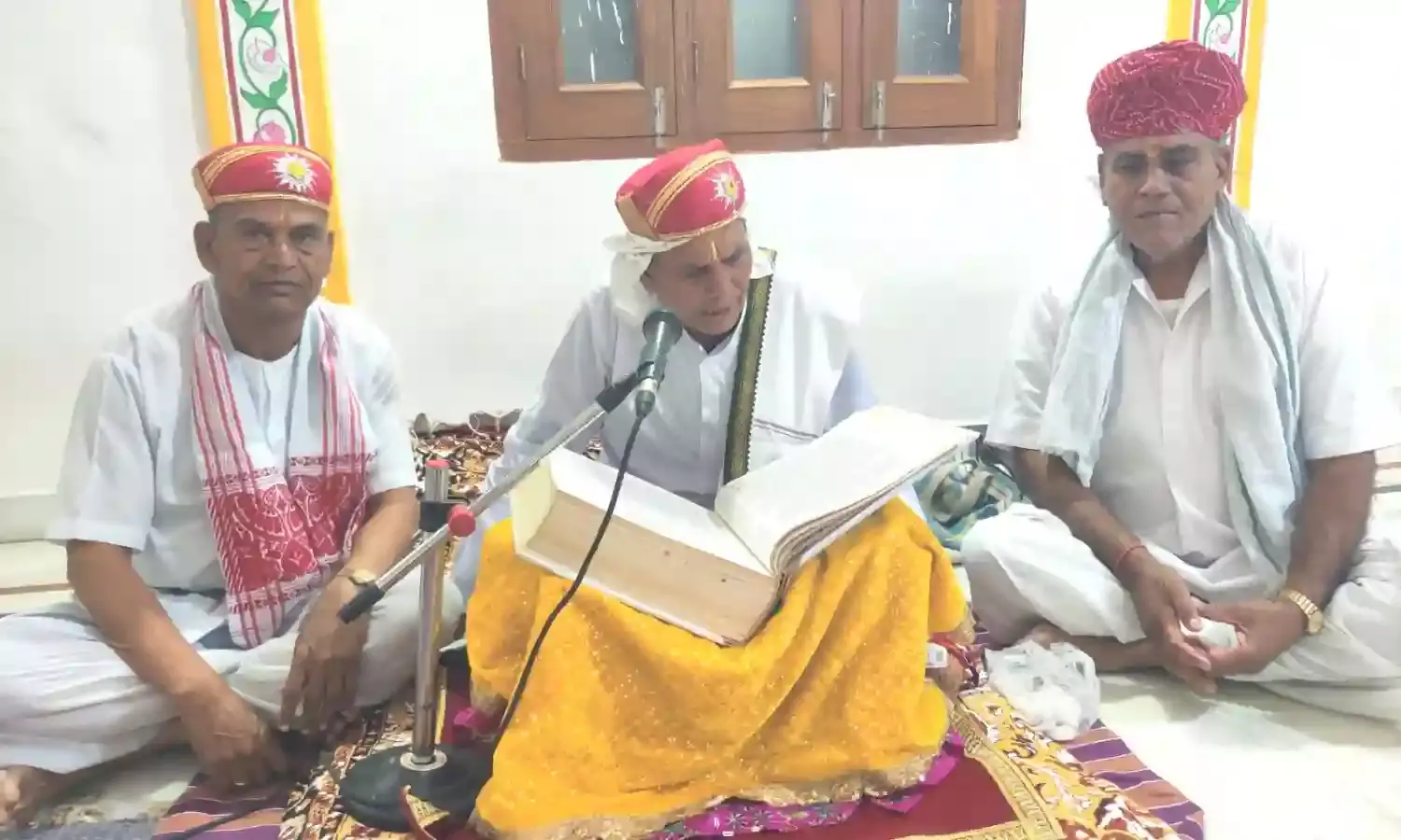 भक्ति की धारा में डूबा रामनिवास धाम, अखंड वाणी पाठ ने रचा आस्था का इतिहास भक्ति की धारा में डूबा रामनिवास धाम, अखंड वाणी पाठ ने रचा आस्था का इतिहास