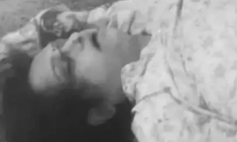 खौफनाक: जल जीवन मिशन घोटाले में बंद रिटायर्ड चीफ इंजीनियर की पत्नी की 8वीं मंजिल से गिरकर मौत खौफनाक: जल जीवन मिशन घोटाले में बंद रिटायर्ड चीफ इंजीनियर की पत्नी की 8वीं मंजिल से गिरकर मौत