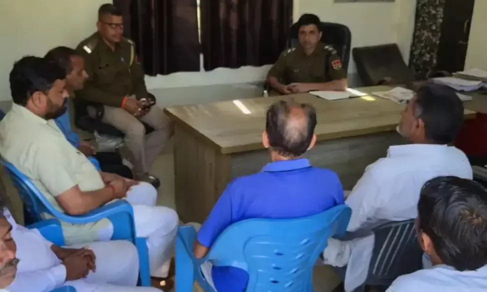 होली-धुलंडी पर शांति व्यवस्था हेतु सीएलजी बैठकः थाना इंचार्ज ने त्योहार सौहार्द से मनाने का का किया आह्वान