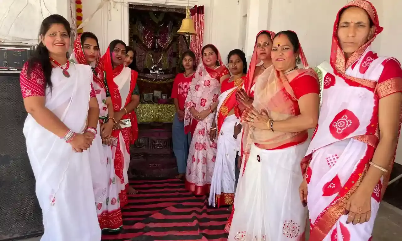 श्री लक्ष्मीनाथ भगवान मन्दिर में महिलाओं ने हर्षोल्लास से मनाया फागोत्सव