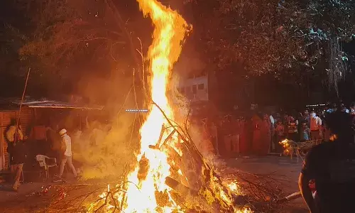 गंगापुर सहित ग्रामीण क्षेत्रों में हर्षोल्लास से होलिका दहन किया