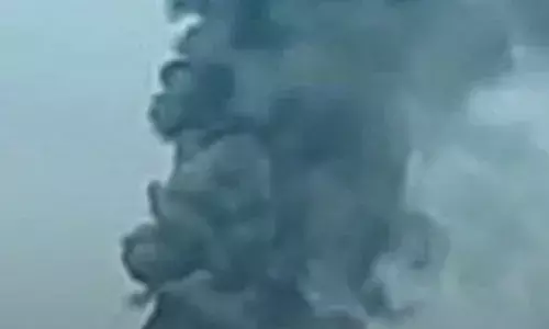 अमेरिका-इजराइल और ईरान जंग: श्रीलंका के पास ईरानी युद्धपोत डूबा, 80 नौसैनिकों की मौत अमेरिका-इजराइल और ईरान जंग: श्रीलंका के पास ईरानी युद्धपोत डूबा, 80 नौसैनिकों की मौत