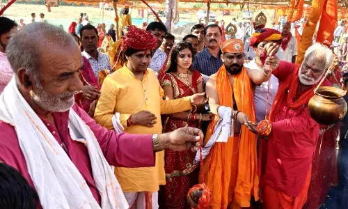 *यज्ञनारायण के दिव्य फेरौं के साथ महायज्ञ की   पूर्णाहुति