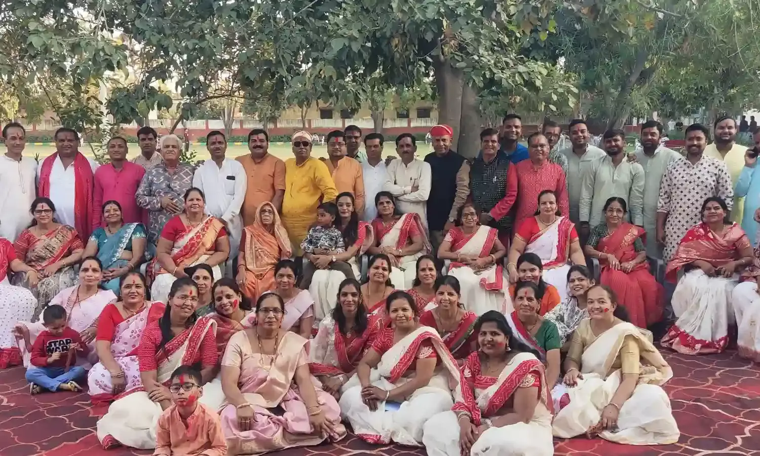 सहभोज के साथ दी तप को विदाई