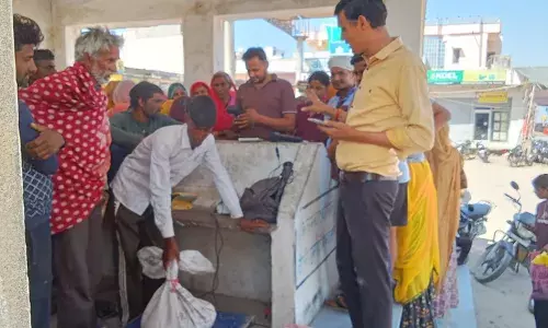 राशन वितरण की नई व्यवस्था बनी सिरदर्द, बुजुर्गों और दिव्यांगों की बढ़ी मुश्किलें