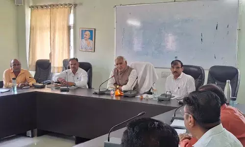 कृषि विभाग की योजनाओं का लाभ अंतिम पंक्ति के किसान तक पहुंचे- सी आर चौधरी कृषि विभाग की योजनाओं का लाभ अंतिम पंक्ति के किसान तक पहुंचे- सी आर चौधरी