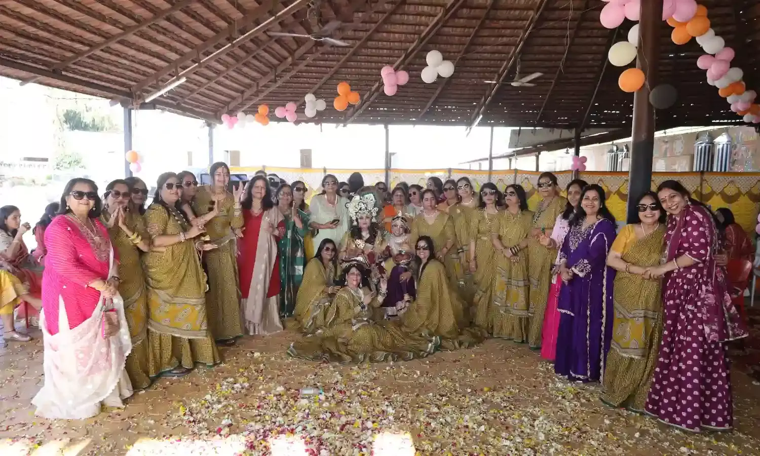 फागोत्सव में भक्ति और शक्ति का संगम, रैंप पर महिलाओं ने दिखाया आत्मविश्वास