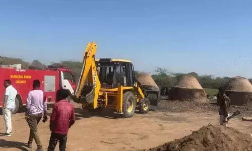 भरक में अवैध कोयला भट्टी पर कार्रवाई, 208 कट्टे कोयला जब्त