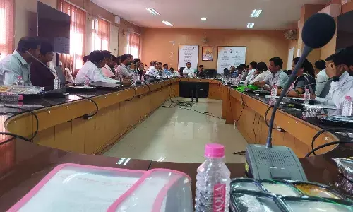 वेतन विसंगति दूर करने व पदनाम बदलने तथा   प्रबोधकों समकक्ष पदोन्नति  की मांग