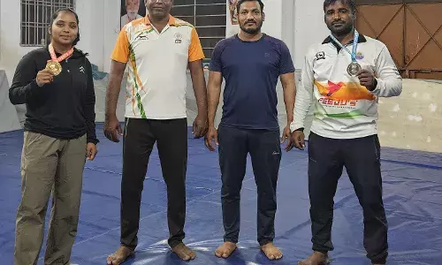 शिव व्यायाम शाला पुर की  पहलवान ने राष्ट्रीय सिविल सर्विसेज कुश्ती प्रतियोगिता में जीता गोल्ड मैडल