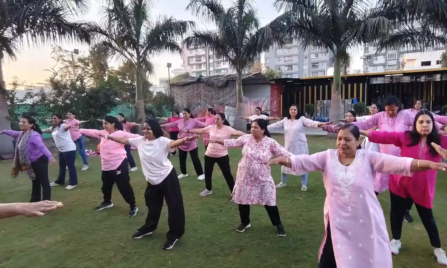 अंतर्राष्ट्रीय महिला दिवस: उदयपुर में पांच विभूतियों को ‘नारी गौरव अलंकरण’, महावीर युवा मंच ने मनाया उत्सव