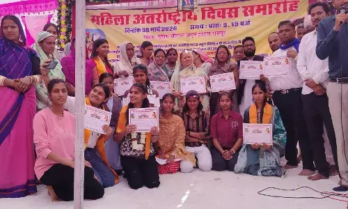रायपुर में महिला दिवस पर 71 छात्राओं सहित महिलाओं का सम्मान