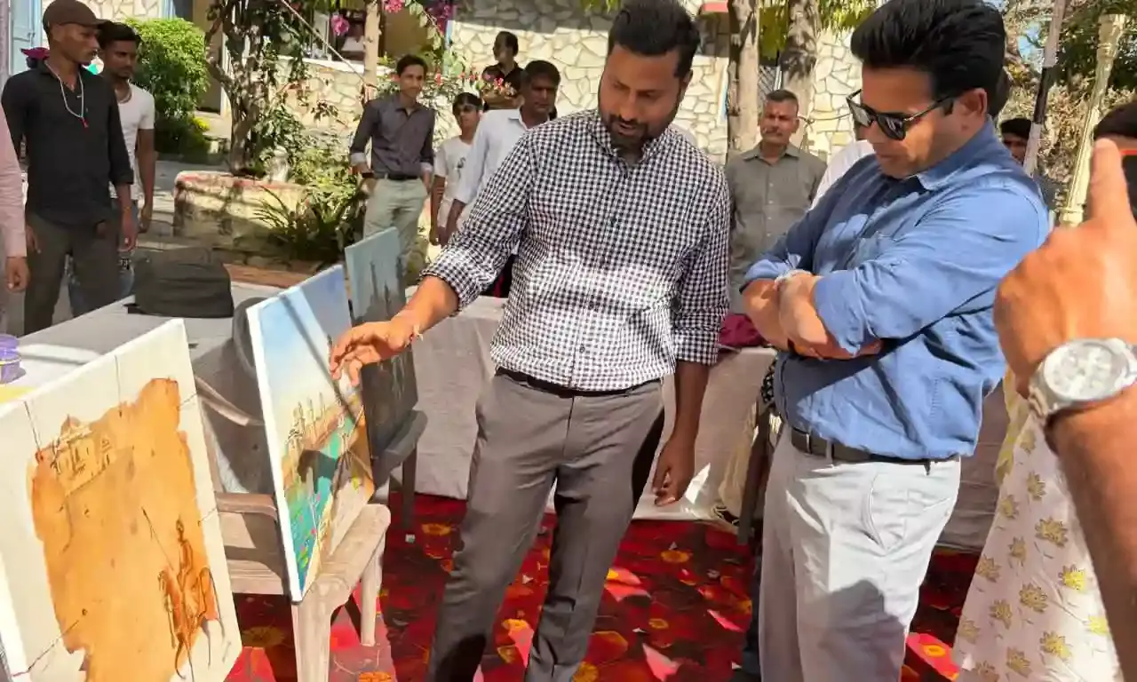 ‘चित्रांजलि आर्ट कैंप’ में कलाकारों ने कैनवास पर उकेरी चित्तौड़गढ़ दुर्ग की ऐतिहासिक विरासत