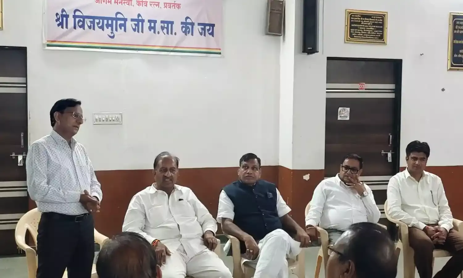 निम्बाहेड़ा में जैन दिवाकर युवा सम्मेलन को लेकर गुरु भक्तों की बैठक आयोजित