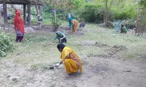 म्हारो पावन चित्तौड़” अभियान तेज : पांडल पोल झरना क्षेत्र व बेडच नदी में दूसरे दिन भी चला सफाई अभियान म्हारो पावन चित्तौड़” अभियान तेज : पांडल पोल झरना क्षेत्र व बेडच नदी में दूसरे दिन भी चला सफाई अभियान